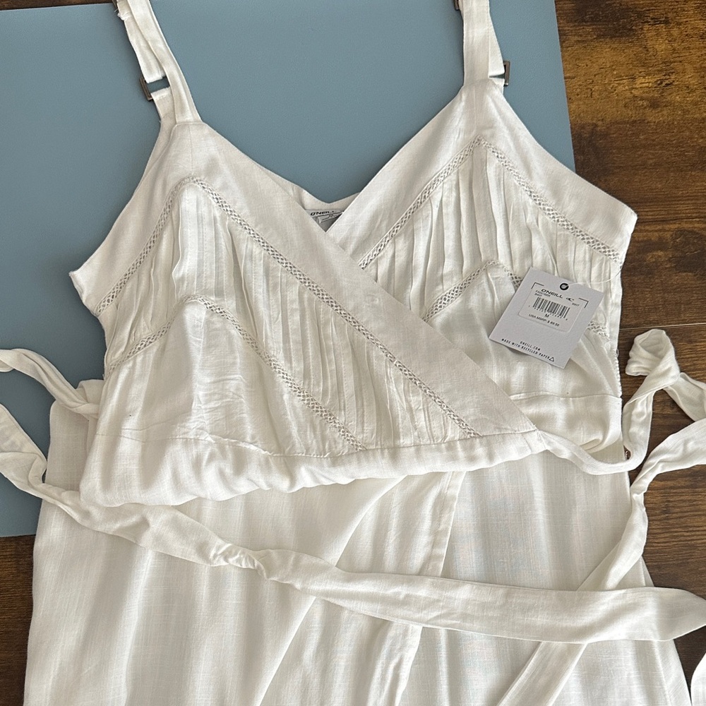 O'Neill Cream Wrap Dress. NWT.